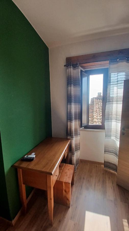 B&B Le Vie Del Borgo กัสตีลโยเน ดิ ซิชีเลีย ภายนอก รูปภาพ