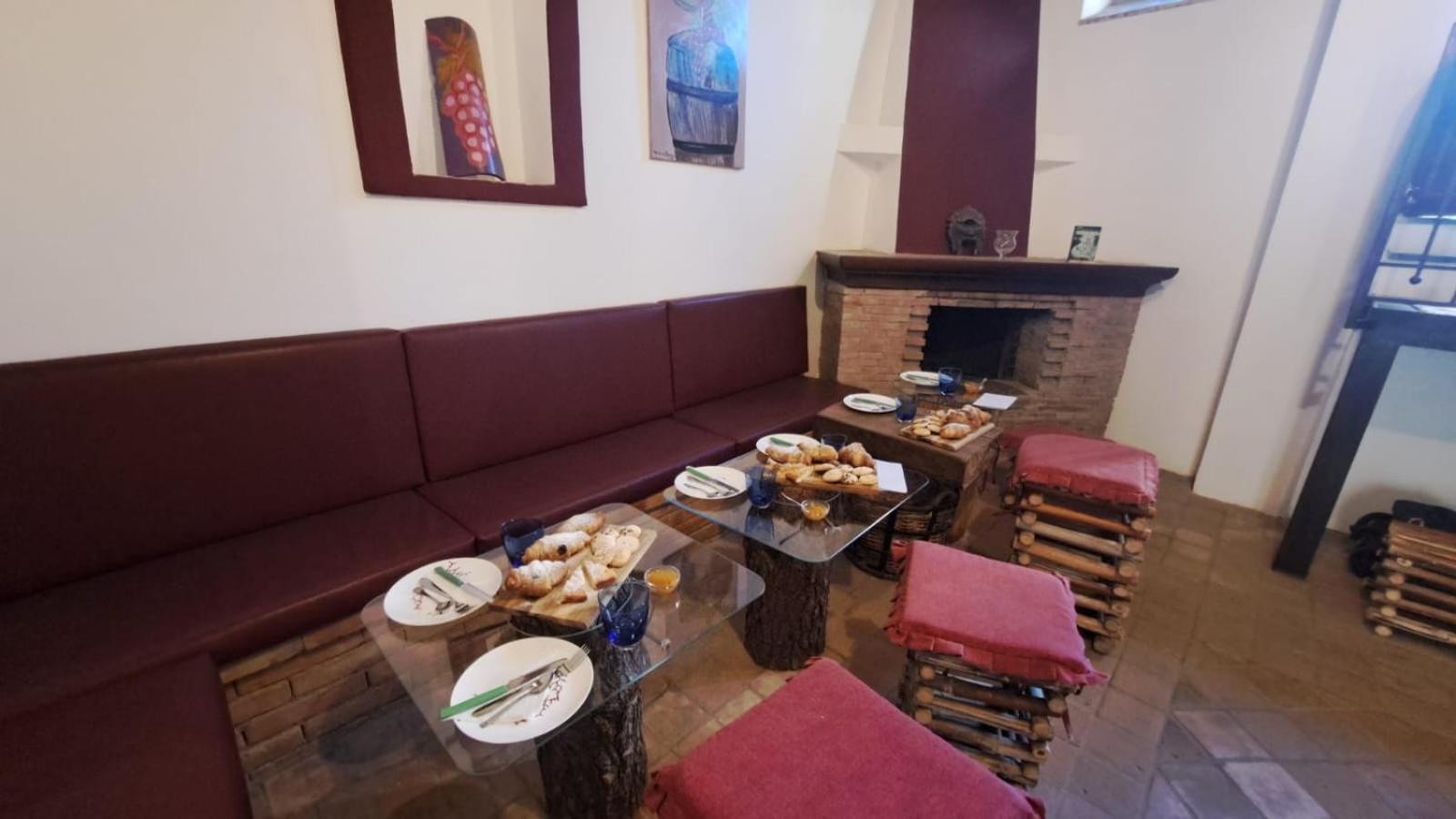 B&B Le Vie Del Borgo กัสตีลโยเน ดิ ซิชีเลีย ภายนอก รูปภาพ